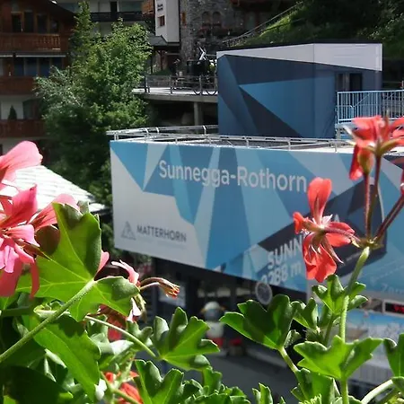 Cheminee Hotel Zermatt